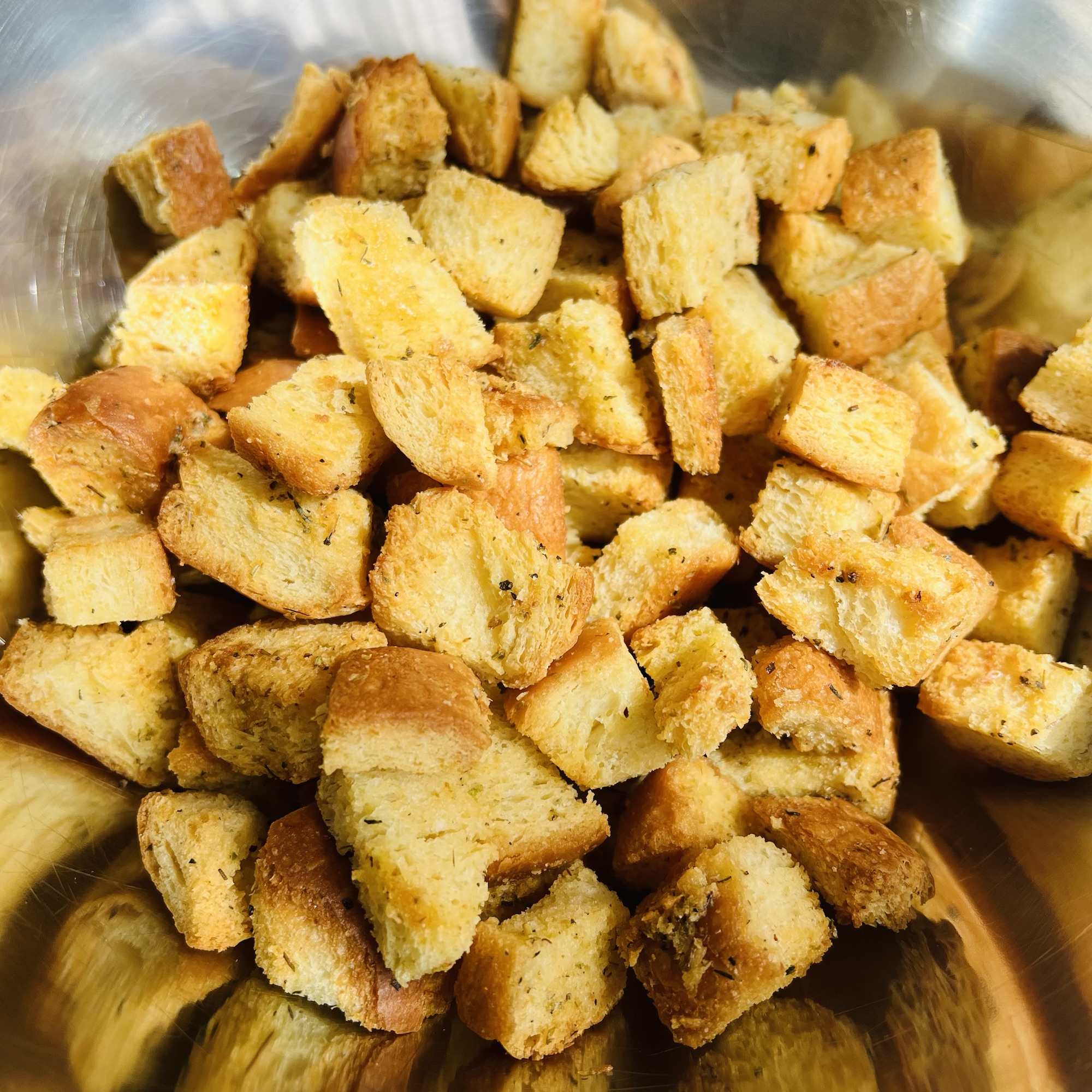 Easy Garlic Herb Croutons